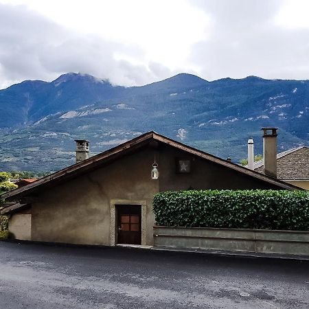 Fully, Valais Chalet Accueillant Avec Cheminee Villa Dış mekan fotoğraf