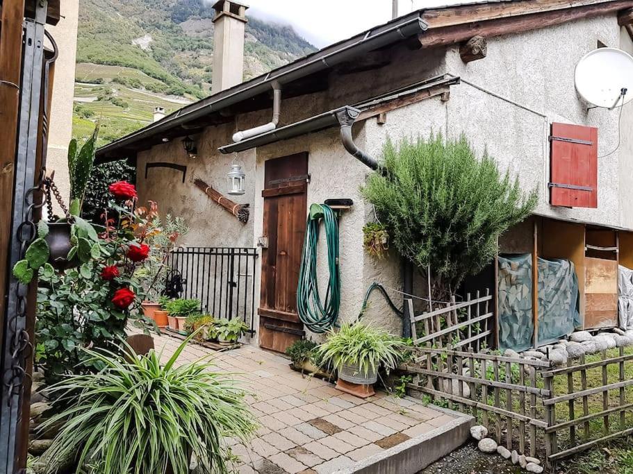 Fully, Valais Chalet Accueillant Avec Cheminee Villa Dış mekan fotoğraf